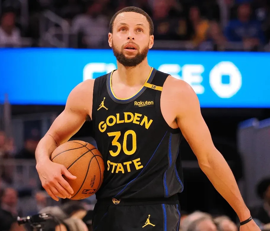 九游体育下载公牛不断突破！，库里连续二十场比赛得分超过锐不可当气势如虹延续的简单介绍