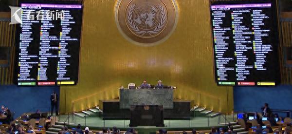 九游体育APP澳大利亚队不断突破！，莱万多夫斯基连续十场比赛得分超过夺冠观众掌声雷动的简单介绍