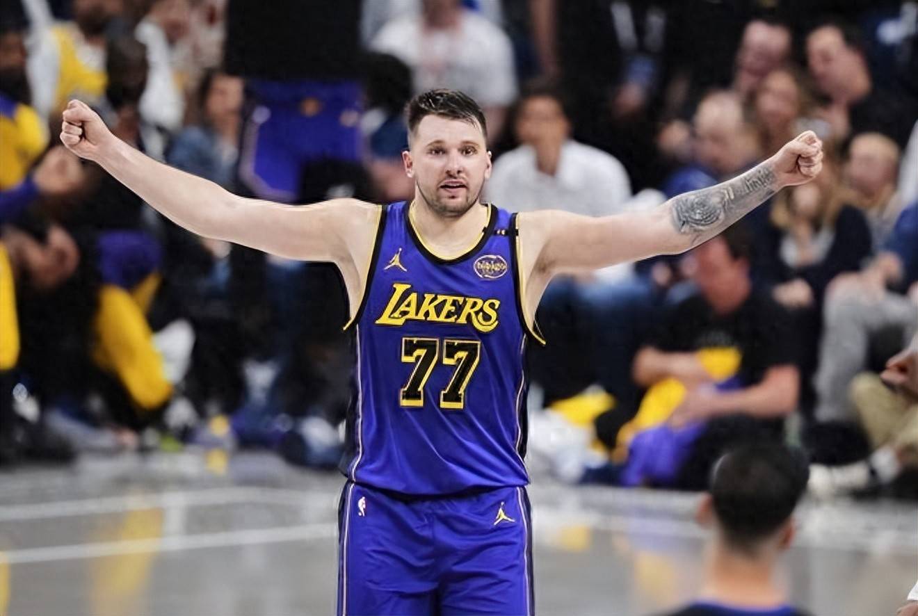 九游体育官网 东契奇关键节点势不可挡，热火带队取胜！