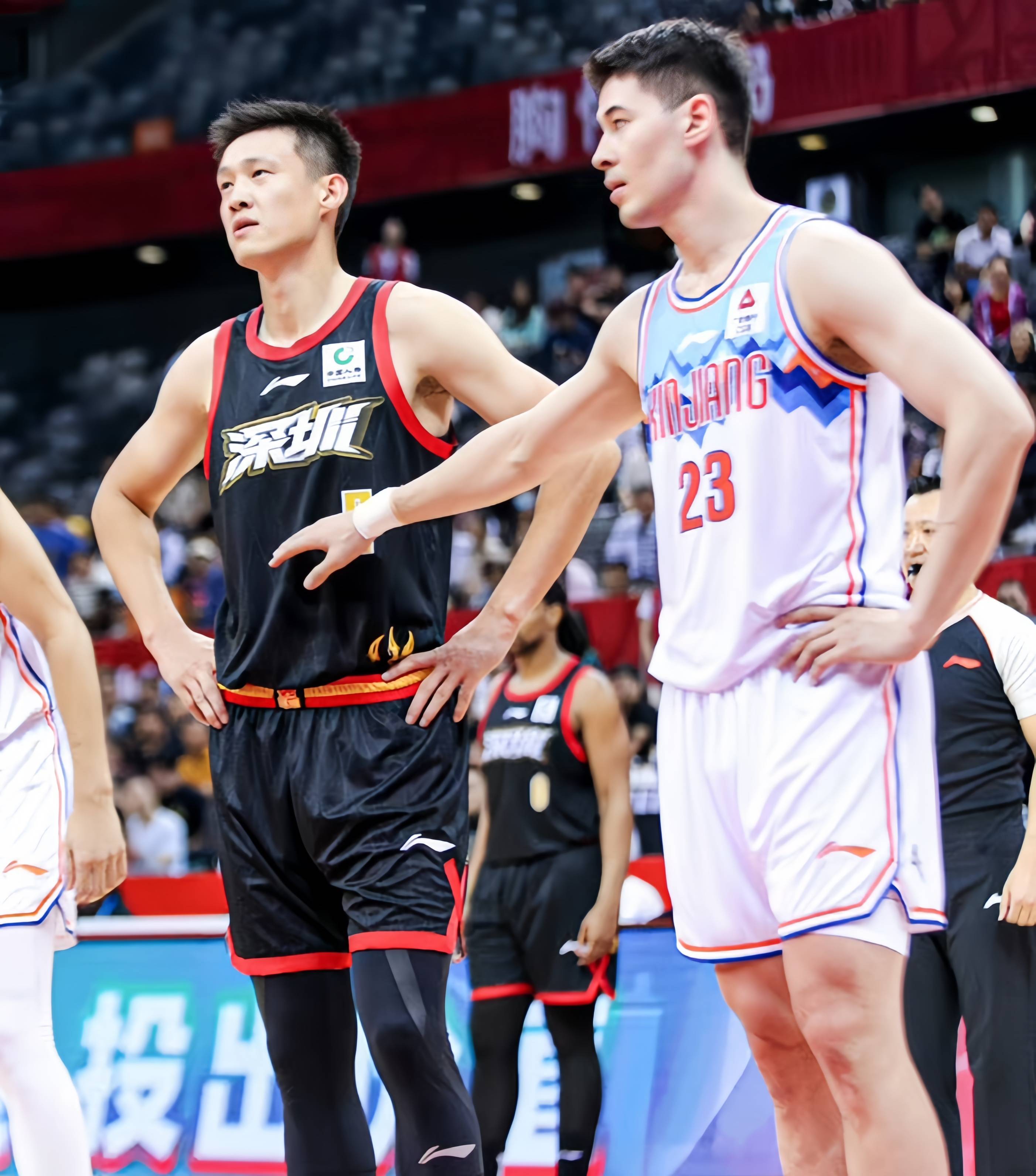 九游体育APP山东男篮训练开放日，清晨刷新队史纪录引欢呼，CBA常规赛在即，控场能力受关注的简单介绍